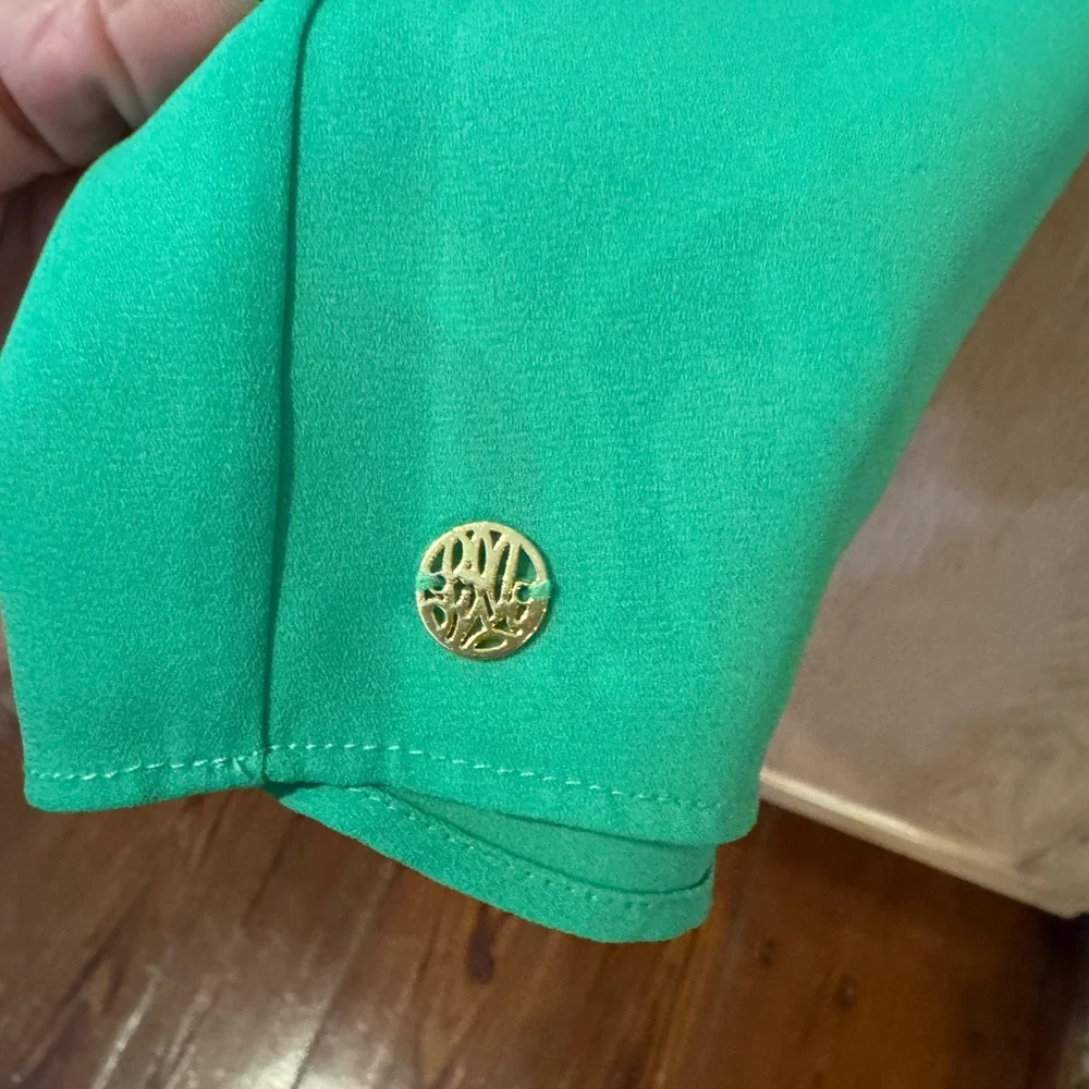 Lilly Pulitzer reversible Blue and Pink Floral top - Picture 6 of 6